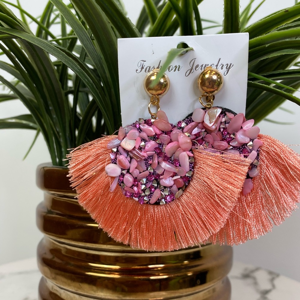 ‼️ Peach Pink Rock Stone Diamond Fan Earrings - Picture 7 of 8